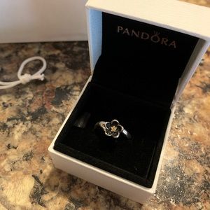 Pandora Mystic Flower ring size 50